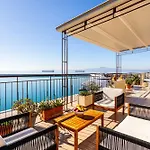 Beachfront Sunny Penthouse - Seabliss * Καλαμάτα
