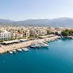Beachfront Sunny Penthouse - Seabliss شقة