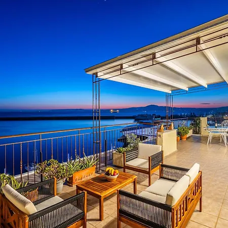 شقة Beachfront Sunny Penthouse - Seabliss