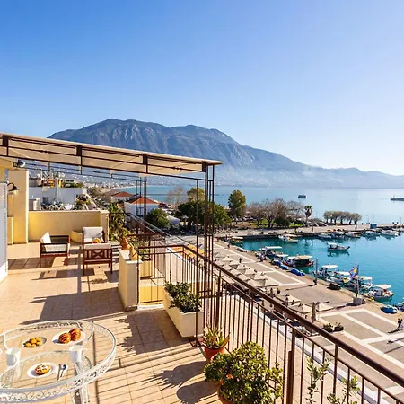 Beachfront Sunny Penthouse - Seabliss