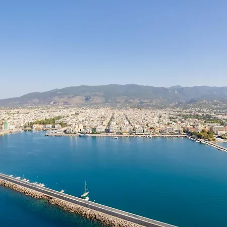 Beachfront Sunny Penthouse - Seabliss Kalamata