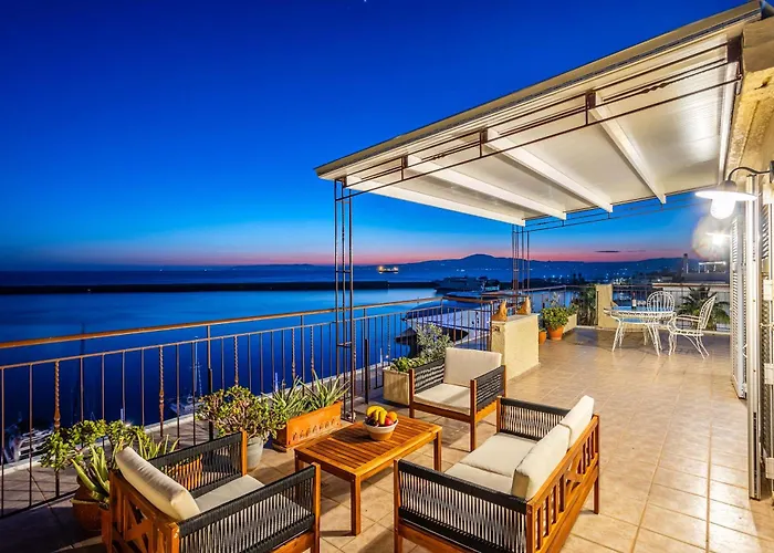 Διαμέρισμα Beachfront Sunny Penthouse - Seabliss