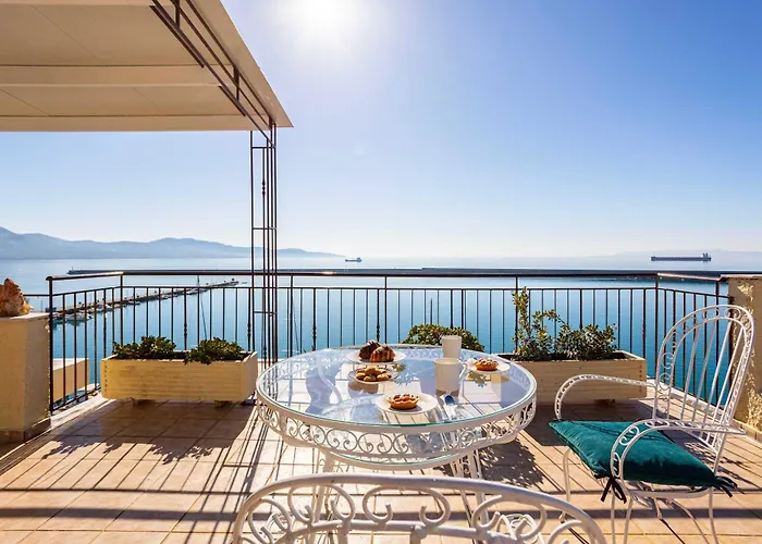 Διαμέρισμα Beachfront Sunny Penthouse - Seabliss Καλαμάτα