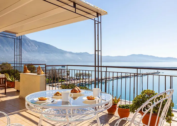 Beachfront Sunny Penthouse - Seabliss Διαμέρισμα *